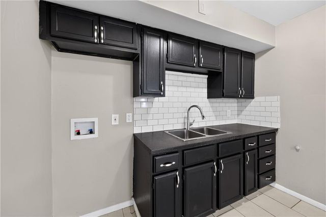 11200 Bristol Terrace, Kansas City, MO 64134