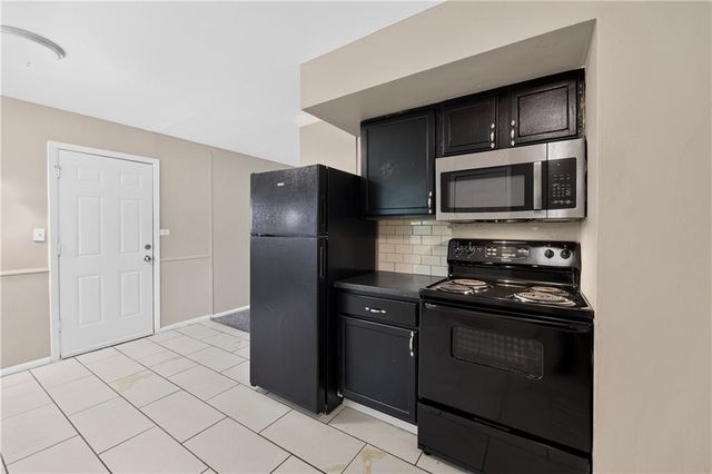 11200 Bristol Terrace, Kansas City, MO 64134