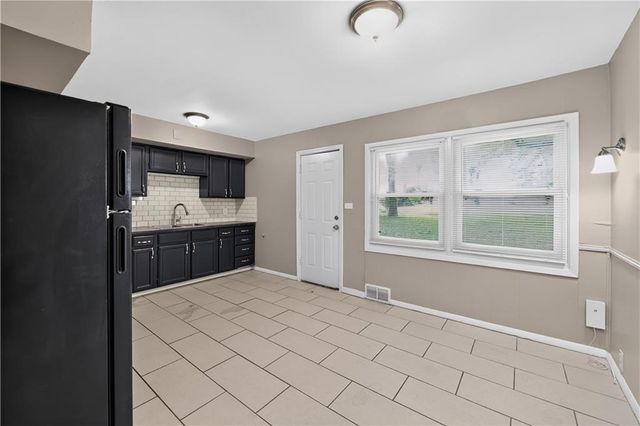 11200 Bristol Terrace, Kansas City, MO 64134