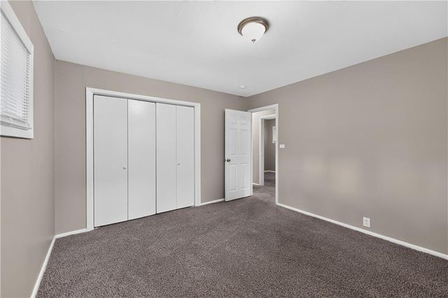 11200 Bristol Terrace, Kansas City, MO 64134