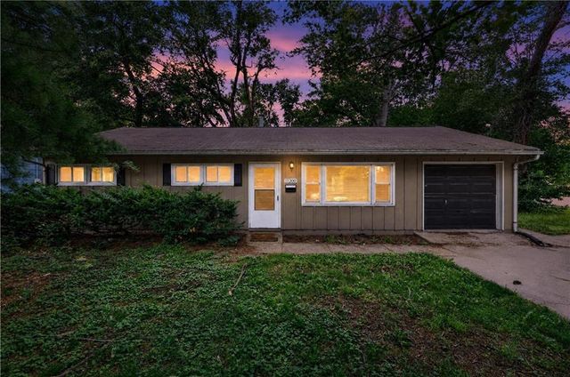 11200 Bristol Terrace, Kansas City, MO 64134