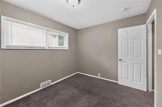 11200 Bristol Terrace, Kansas City, MO 64134