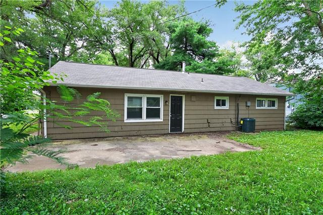 11200 Bristol Terrace, Kansas City, MO 64134