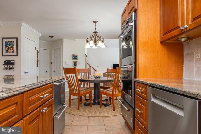 35 RADCLIFF DR, Doylestown, PA 18901