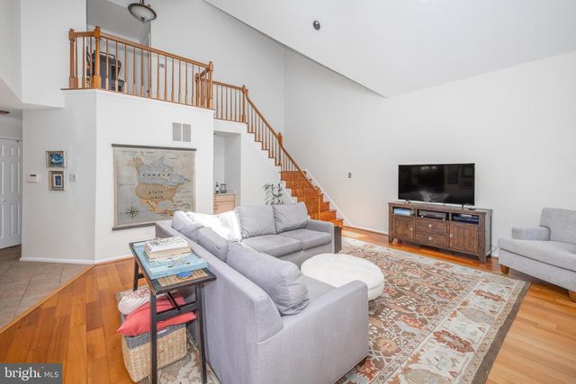 35 RADCLIFF DR, Doylestown, PA 18901