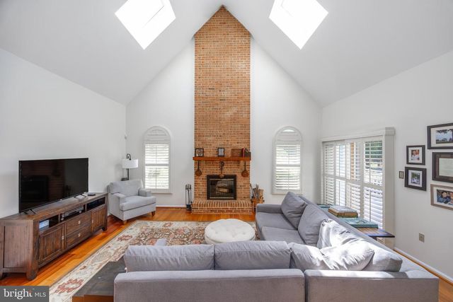 35 RADCLIFF DR, Doylestown, PA 18901