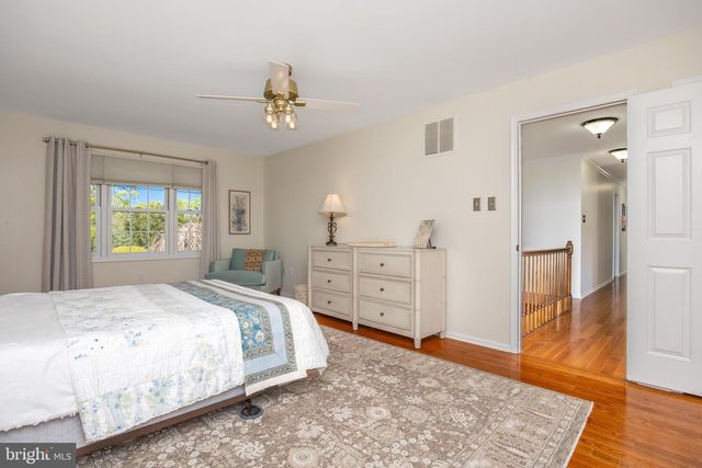 35 RADCLIFF DR, Doylestown, PA 18901