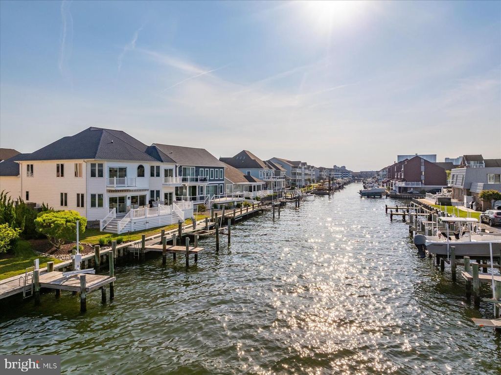 Image 100 of property listing at 311 S HERON GULL CT, Ocean City, MD 21842