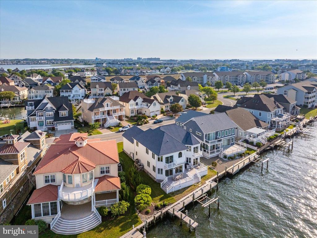Image 104 of property listing at 311 S HERON GULL CT, Ocean City, MD 21842