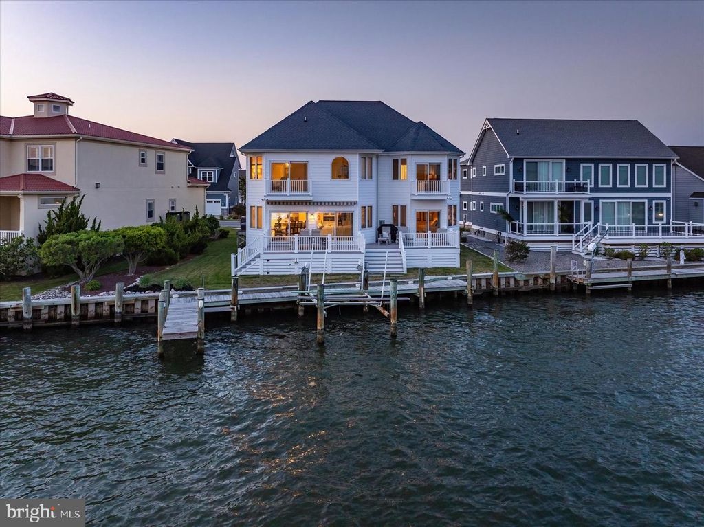 Image 113 of property listing at 311 S HERON GULL CT, Ocean City, MD 21842