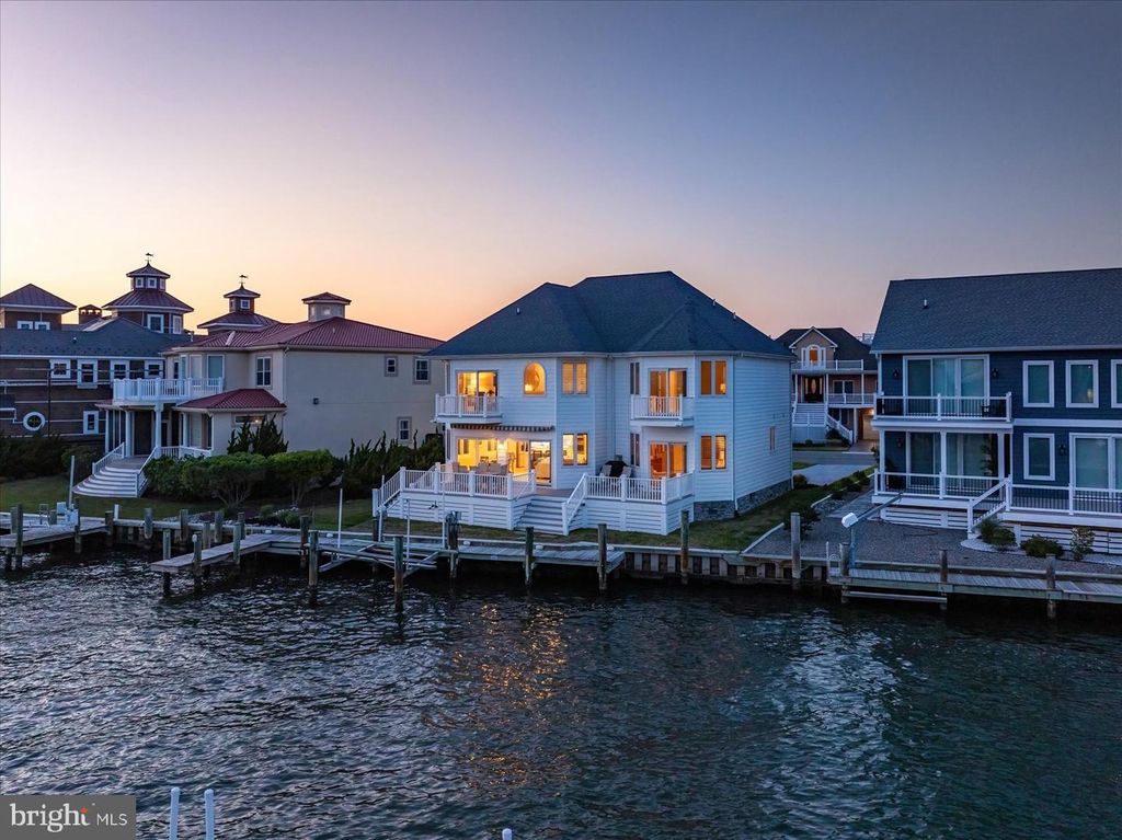 Image 119 of property listing at 311 S HERON GULL CT, Ocean City, MD 21842