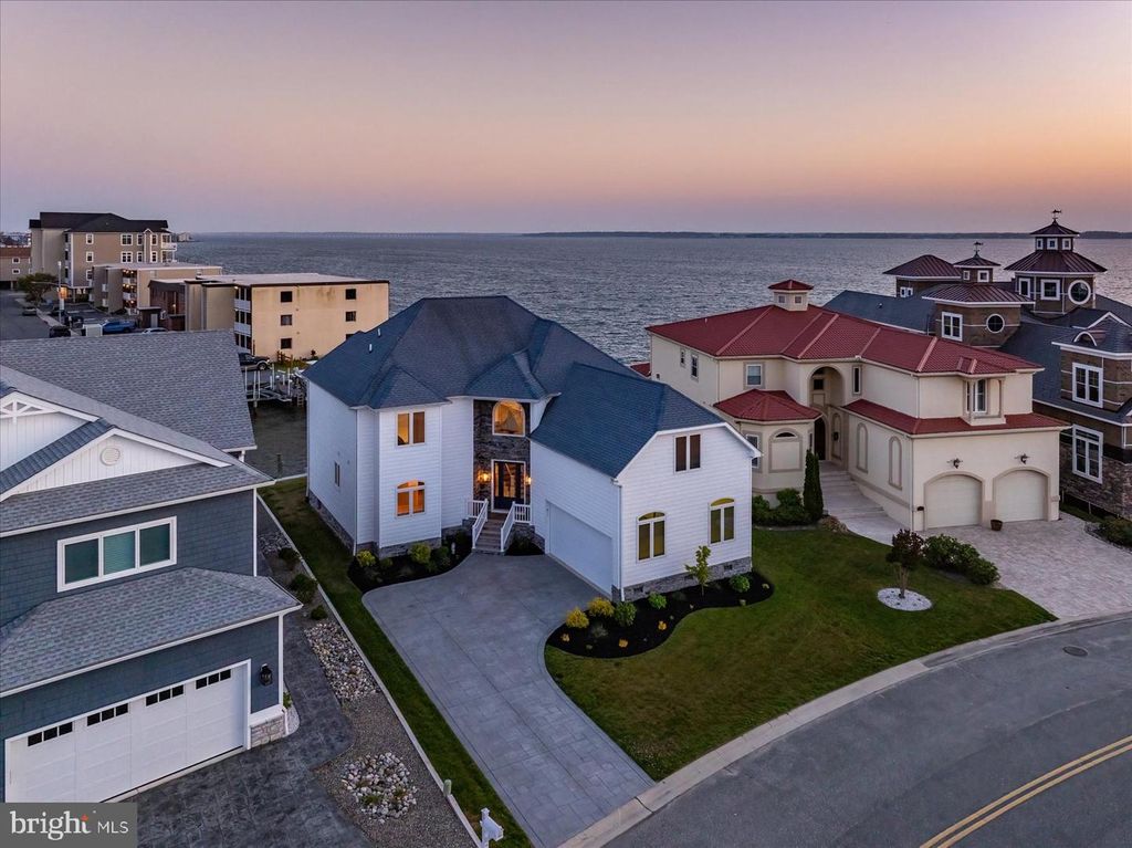 Image 122 of property listing at 311 S HERON GULL CT, Ocean City, MD 21842