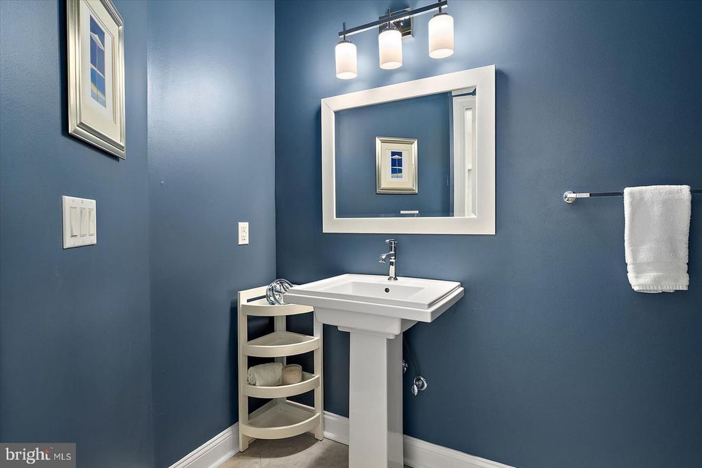 Image 39 of property listing at 311 S HERON GULL CT, Ocean City, MD 21842