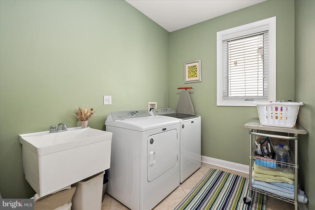 Image 52 of property listing at 311 S HERON GULL CT, Ocean City, MD 21842