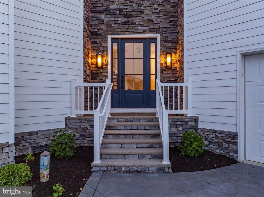 Image 6 of property listing at 311 S HERON GULL CT, Ocean City, MD 21842