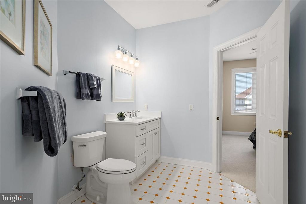 Image 63 of property listing at 311 S HERON GULL CT, Ocean City, MD 21842