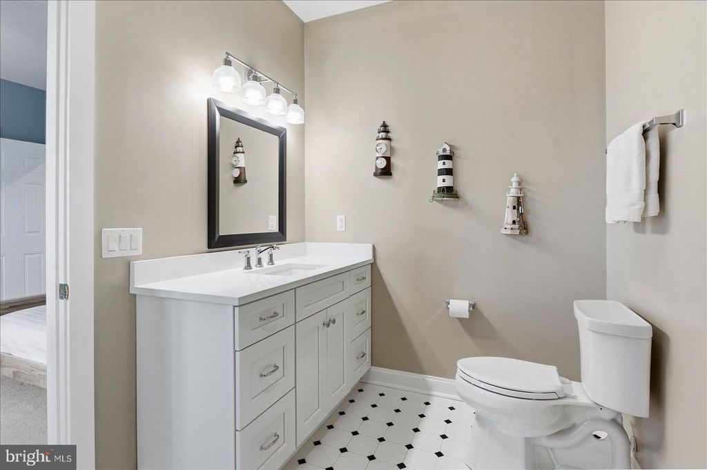Image 69 of property listing at 311 S HERON GULL CT, Ocean City, MD 21842