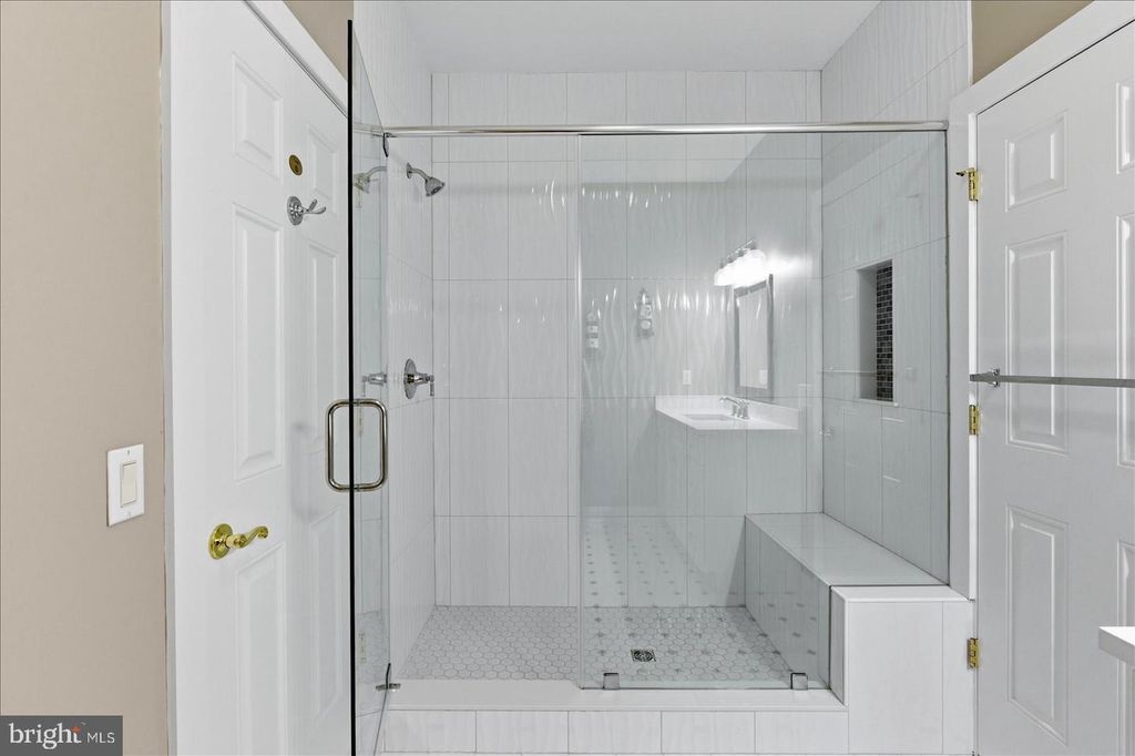 Image 70 of property listing at 311 S HERON GULL CT, Ocean City, MD 21842