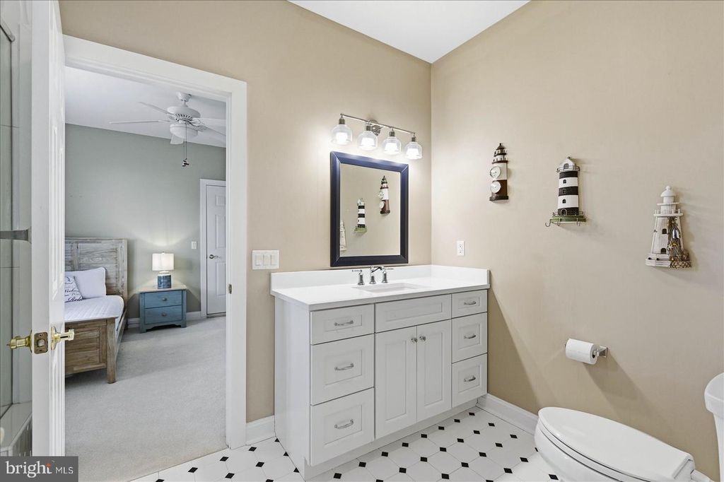 Image 71 of property listing at 311 S HERON GULL CT, Ocean City, MD 21842