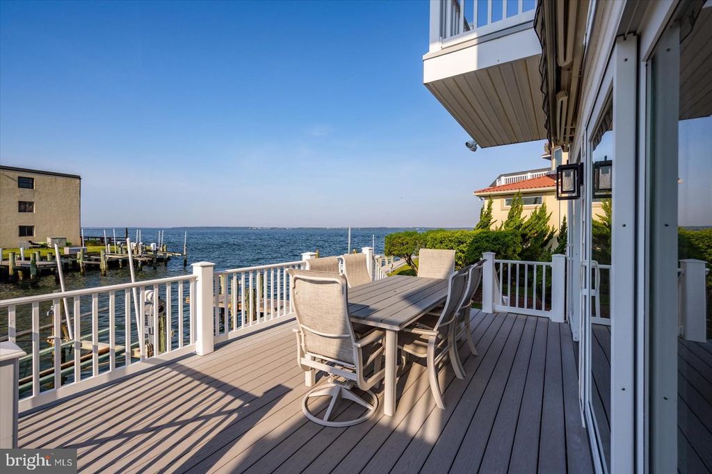 Image 77 of property listing at 311 S HERON GULL CT, Ocean City, MD 21842
