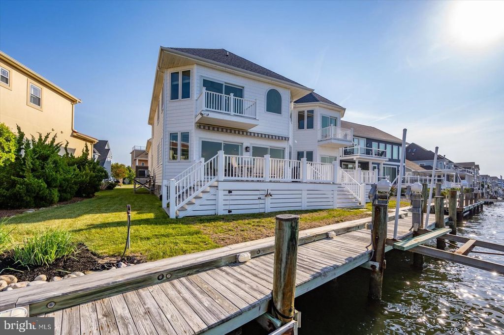 Image 85 of property listing at 311 S HERON GULL CT, Ocean City, MD 21842
