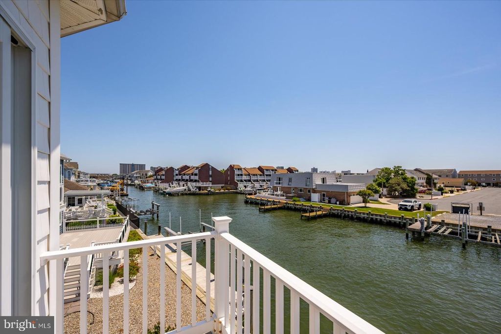Image 88 of property listing at 311 S HERON GULL CT, Ocean City, MD 21842