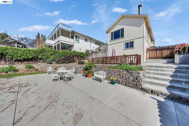 4471 Tulip Ave, Oakland, CA 94619