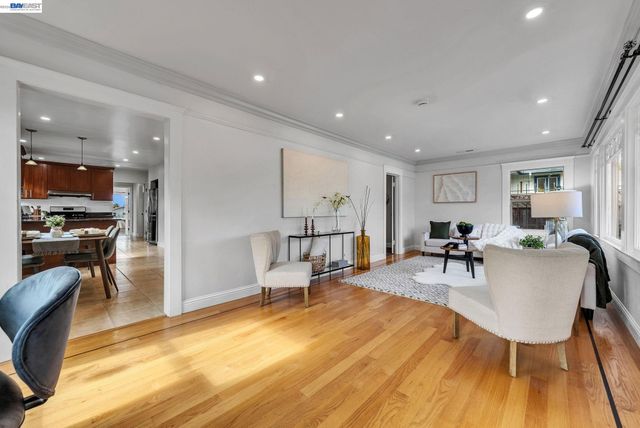 4471 Tulip Ave, Oakland, CA 94619