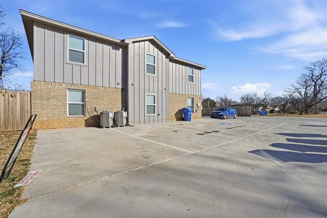 207 C Ave, Cache, OK 73527