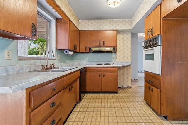 4703 S RENELLIE DRIVE, Tampa, FL 33611