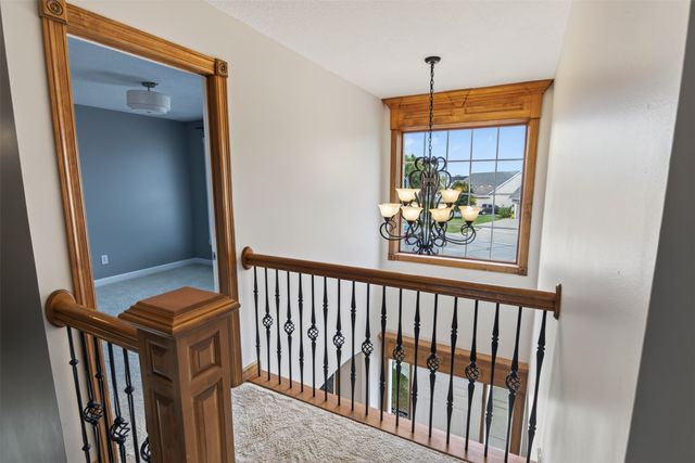 1621 5th Avenue SW, Altoona, IA 50009