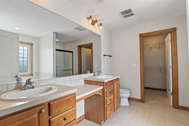 1621 5th Avenue SW, Altoona, IA 50009