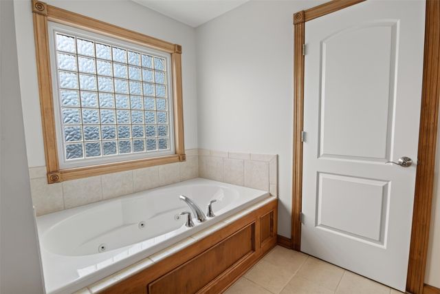 1621 5th Avenue SW, Altoona, IA 50009