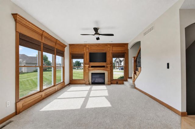 1621 5th Avenue SW, Altoona, IA 50009