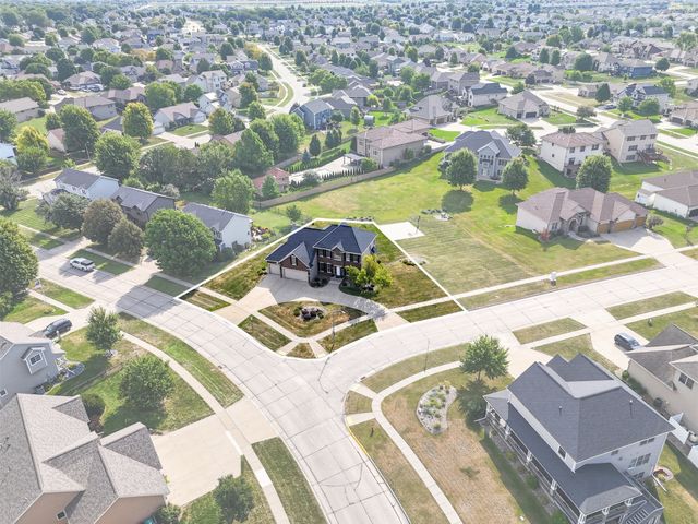1621 5th Avenue SW, Altoona, IA 50009