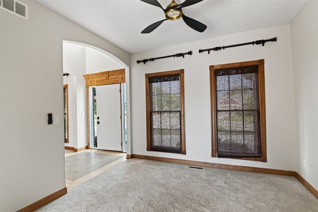 1621 5th Avenue SW, Altoona, IA 50009