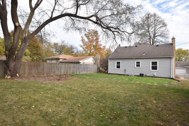 11116 11th AVENUE, Pleasant Prairie, WI 53158