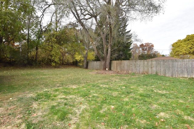 11116 11th AVENUE, Pleasant Prairie, WI 53158