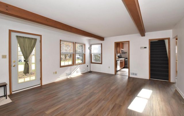 11116 11th AVENUE, Pleasant Prairie, WI 53158