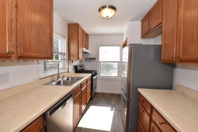 11116 11th AVENUE, Pleasant Prairie, WI 53158