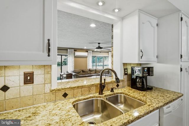 10555 PRINCE CHARLES DR, La Plata, MD 20646