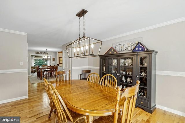 10555 PRINCE CHARLES DR, La Plata, MD 20646