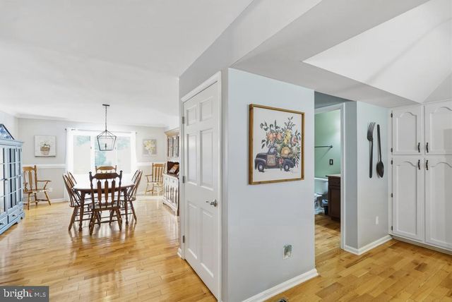 10555 PRINCE CHARLES DR, La Plata, MD 20646