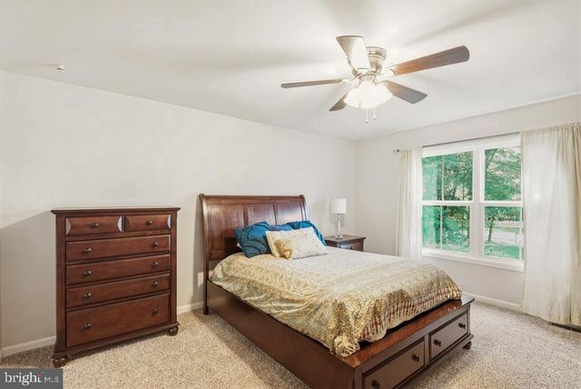 10555 PRINCE CHARLES DR, La Plata, MD 20646