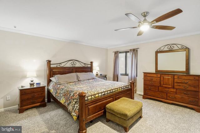 10555 PRINCE CHARLES DR, La Plata, MD 20646