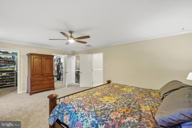10555 PRINCE CHARLES DR, La Plata, MD 20646