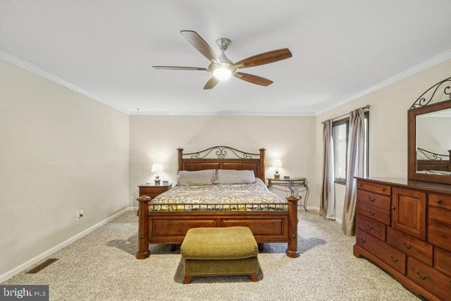10555 PRINCE CHARLES DR, La Plata, MD 20646