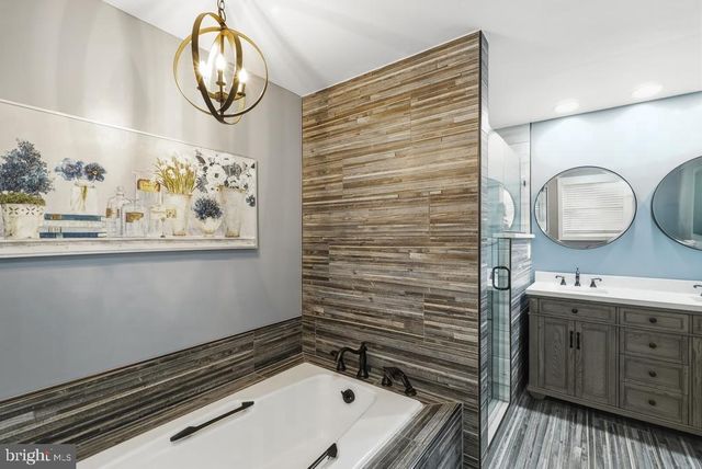 10555 PRINCE CHARLES DR, La Plata, MD 20646