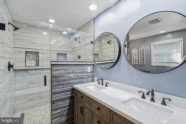 10555 PRINCE CHARLES DR, La Plata, MD 20646