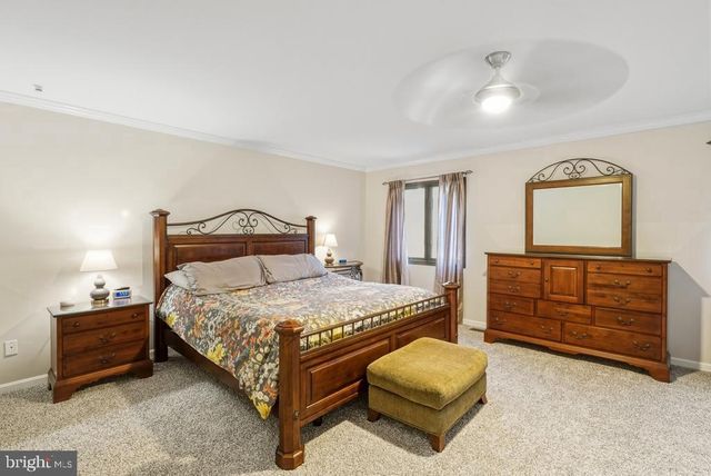 10555 PRINCE CHARLES DR, La Plata, MD 20646